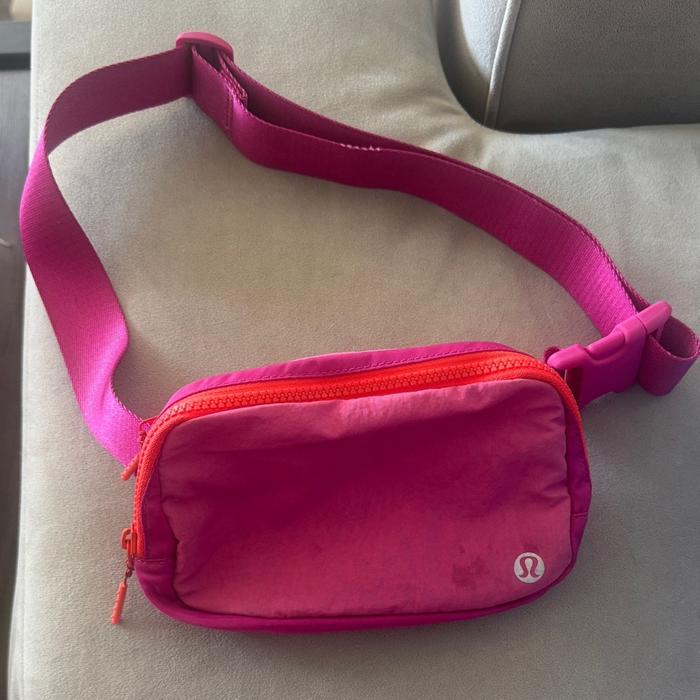 lululemon athletica Pink Travel Bag